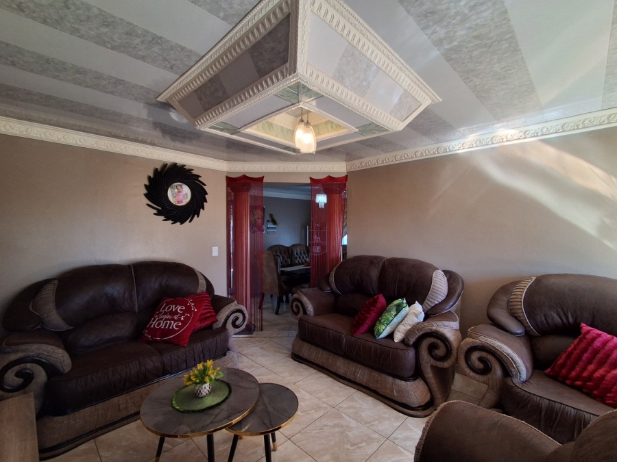 3 Bedroom Property for Sale in Ikageng North West